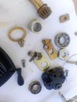 LOT IMPORTANT DE PIECES POUR MOULINET BAM 620 . ( PIECES NEUVES ) -Pêche Soldes Boutique 00006 LOT IMPORTANT DE PIECES POUR MOULINET BAM 620 . PIECES NEUVES